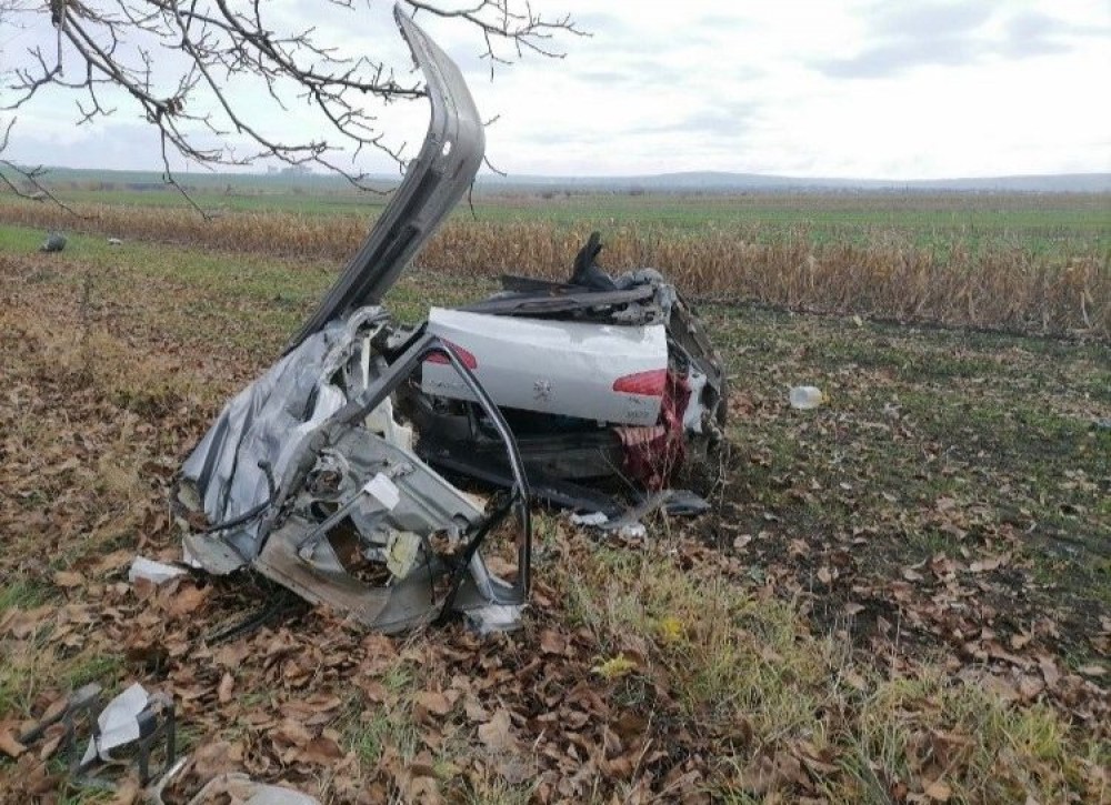 FOTO // Accident grav la Florești. Șoferul de 23 de ani a decedat pe loc